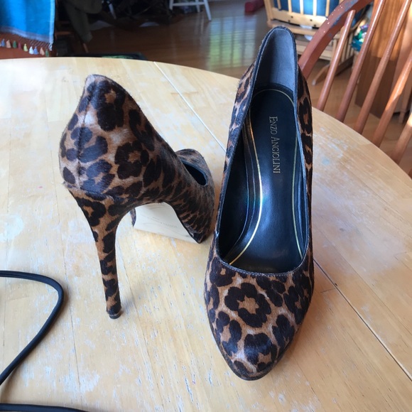LOT of Womens Size 10 Heels - Picture 5 of 7